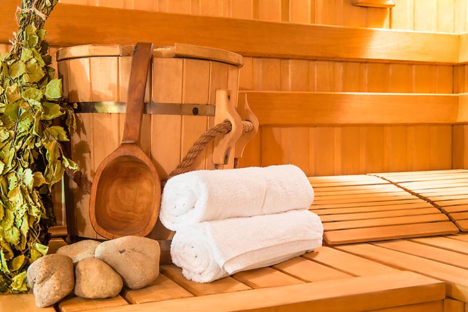 Sauna-Aufguss im "elements" Oberstdorf · Hotel · Christlessee