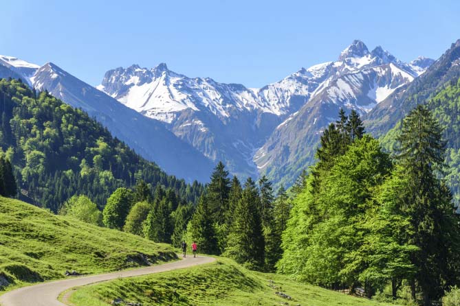 Angebot Wandererlebnis Sommer im Allgäu im "elements" Oberstdorf · Hotel · Christlessee